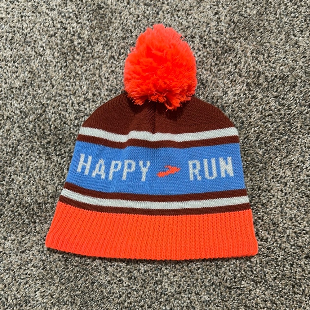 Brooks Run Happy Beanie